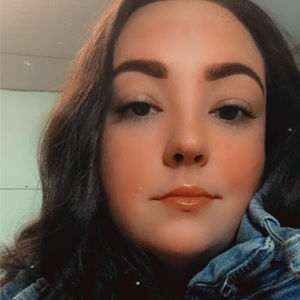 Meet your Posher, Maya